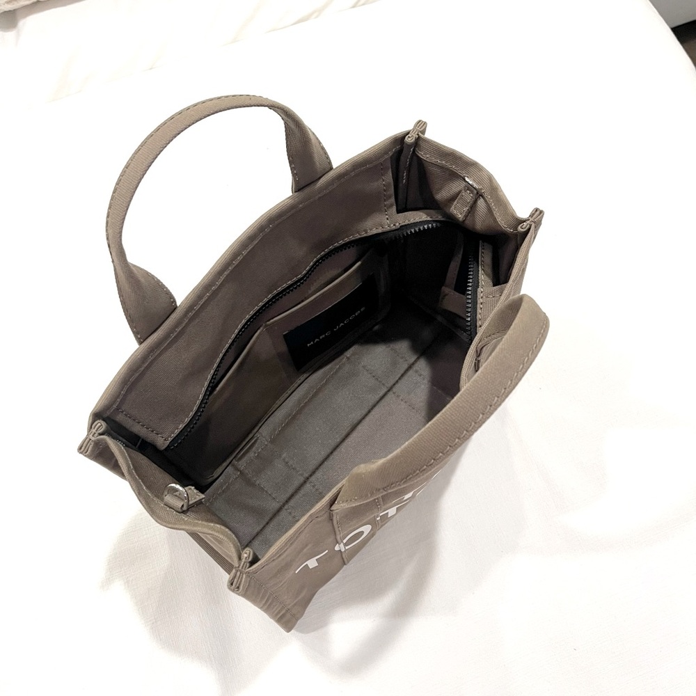 Marc Jacobs The Tote Bag in Taupe with White Logo - Picture 3 of 5